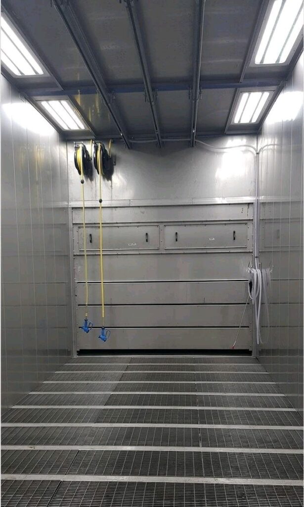 Cabine de lavage / dérochage manuel, photo 6